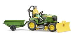 John Deere sekačka + figurka + vozík Bruder 62104