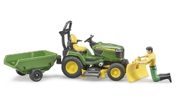 John Deere sekačka + figurka + vozík Bruder 62104